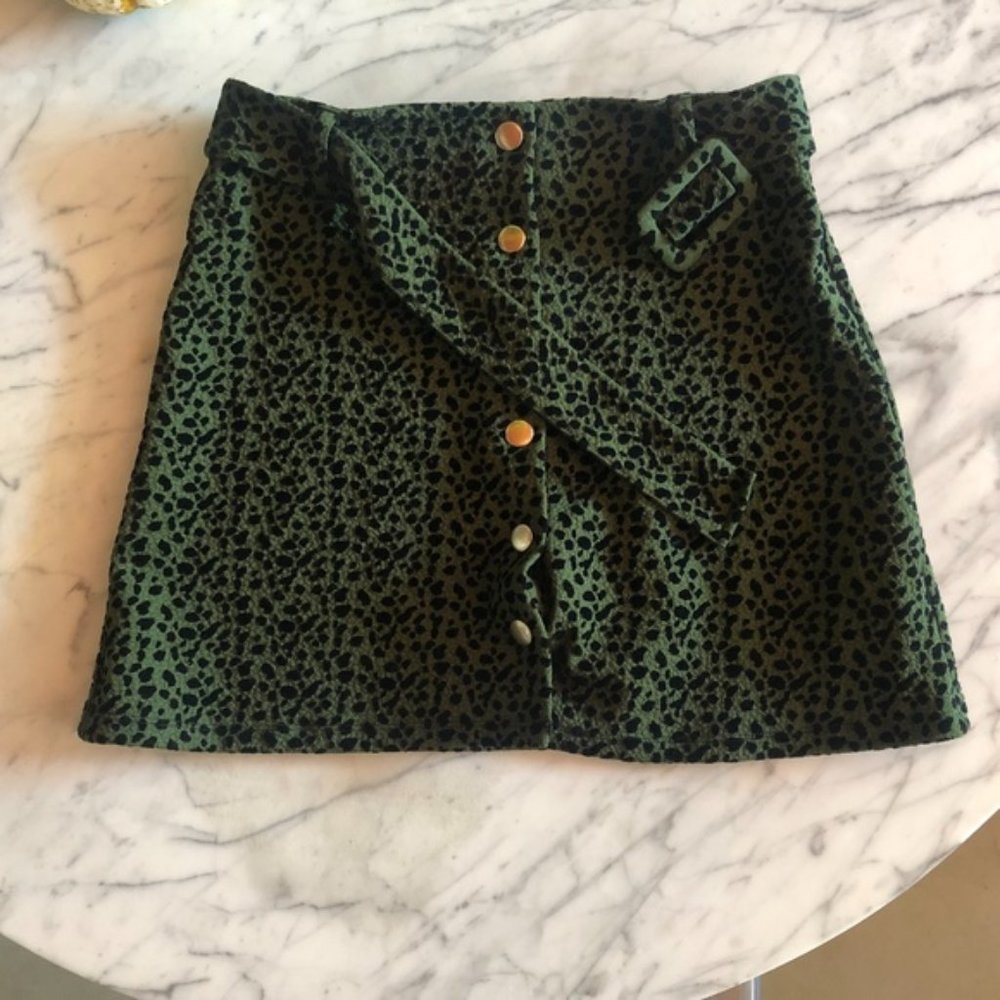 ZARA Green Animal Print Belted Mini Skirt Size M